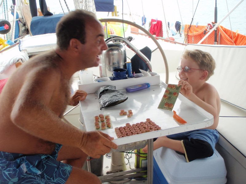 Papai jogando com Raffa