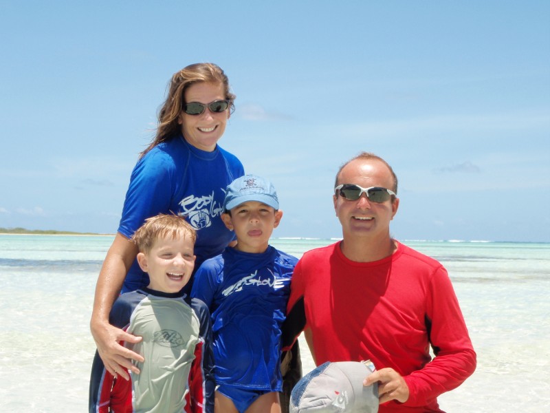 Familia em Los Roques VE